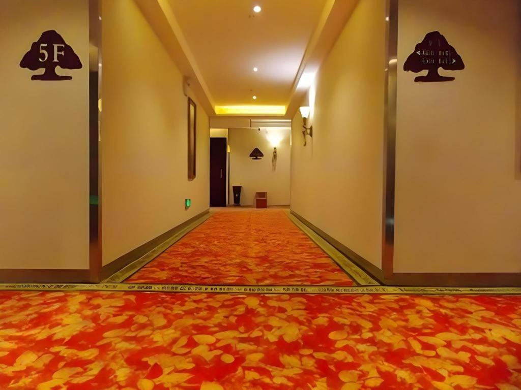 Greentree Inn Guangzhou Panyu Chimelong Happy World Business Hotel Exterior photo