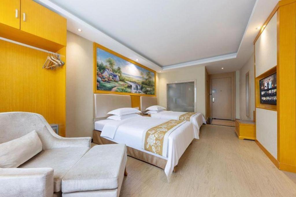 Greentree Inn Guangzhou Panyu Chimelong Happy World Business Hotel Exterior photo